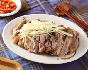 當歸鴨肉切片